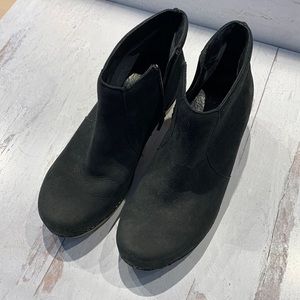 Dansko Women’s Barbara Low Bootie Size 38